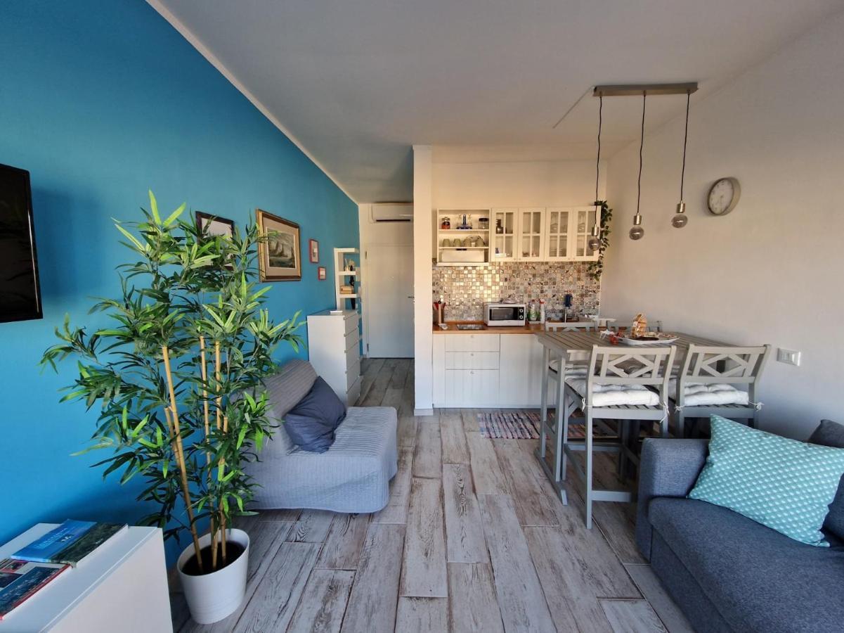 Апартаменты Casa Marina - Monolocale Vista Mare Фоллоника Экстерьер фото
